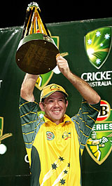 Ricky Ponting with the VB Series trophy © Getty Images